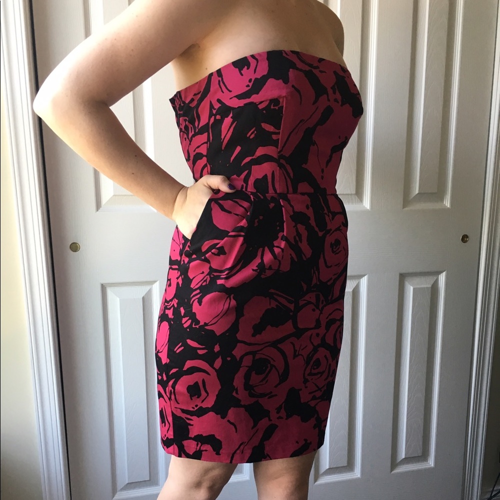 NWT Express floral pocket dress Size 4