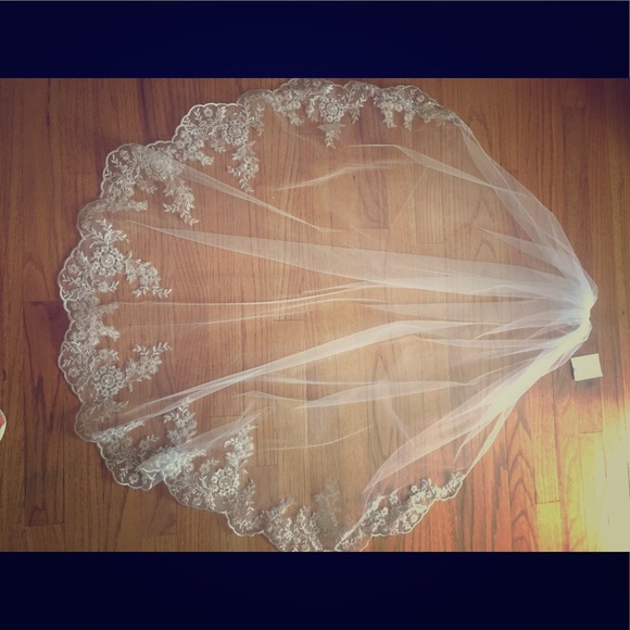 Wedding veil main image 5