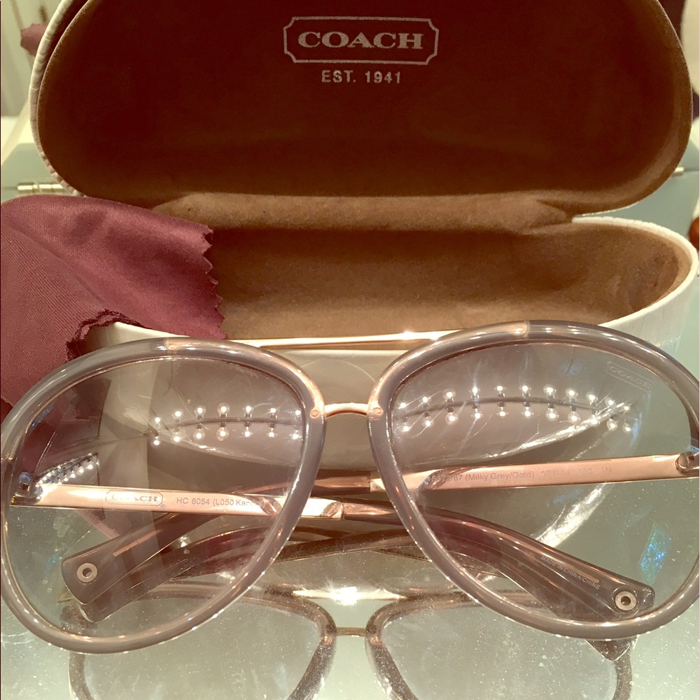 Coach 'Kendra' gray sunglasses