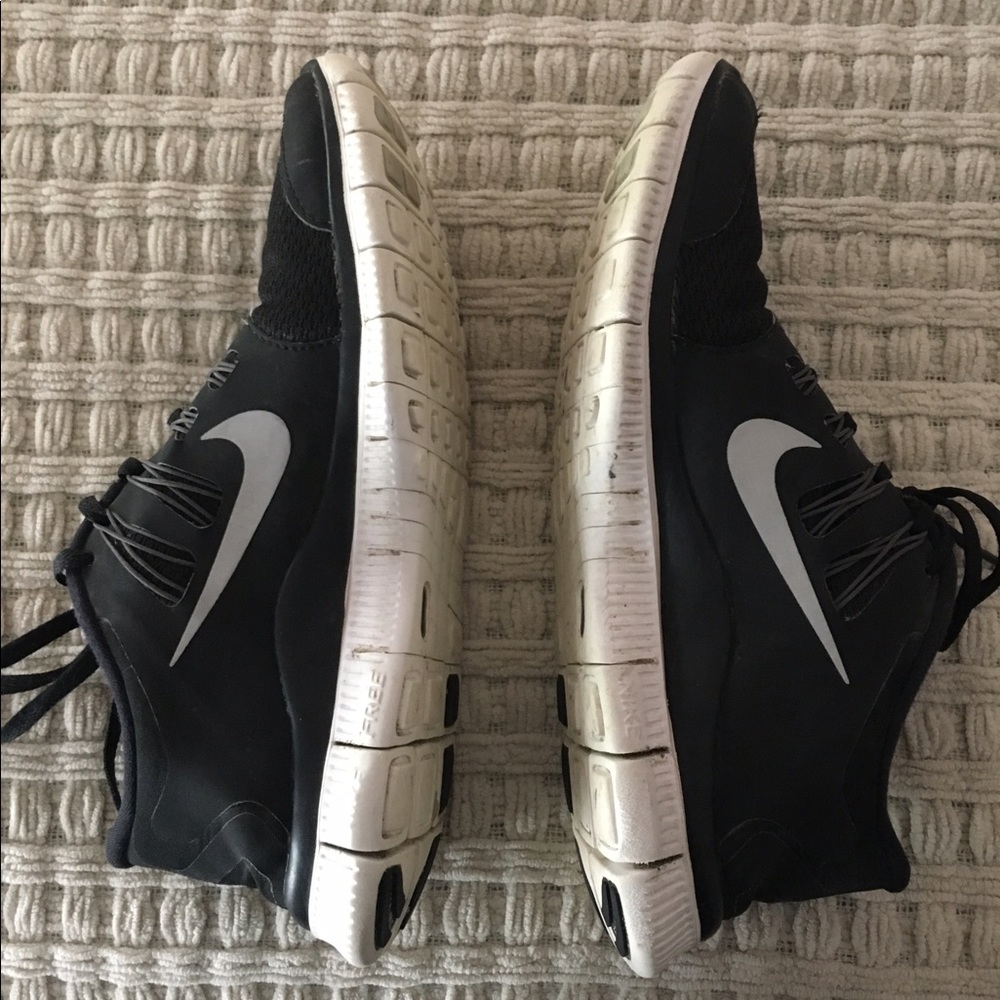 Nike Free Runs Black 8.5