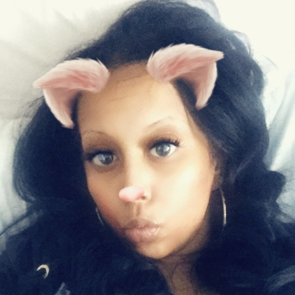 Meet your Posher, Alexandra