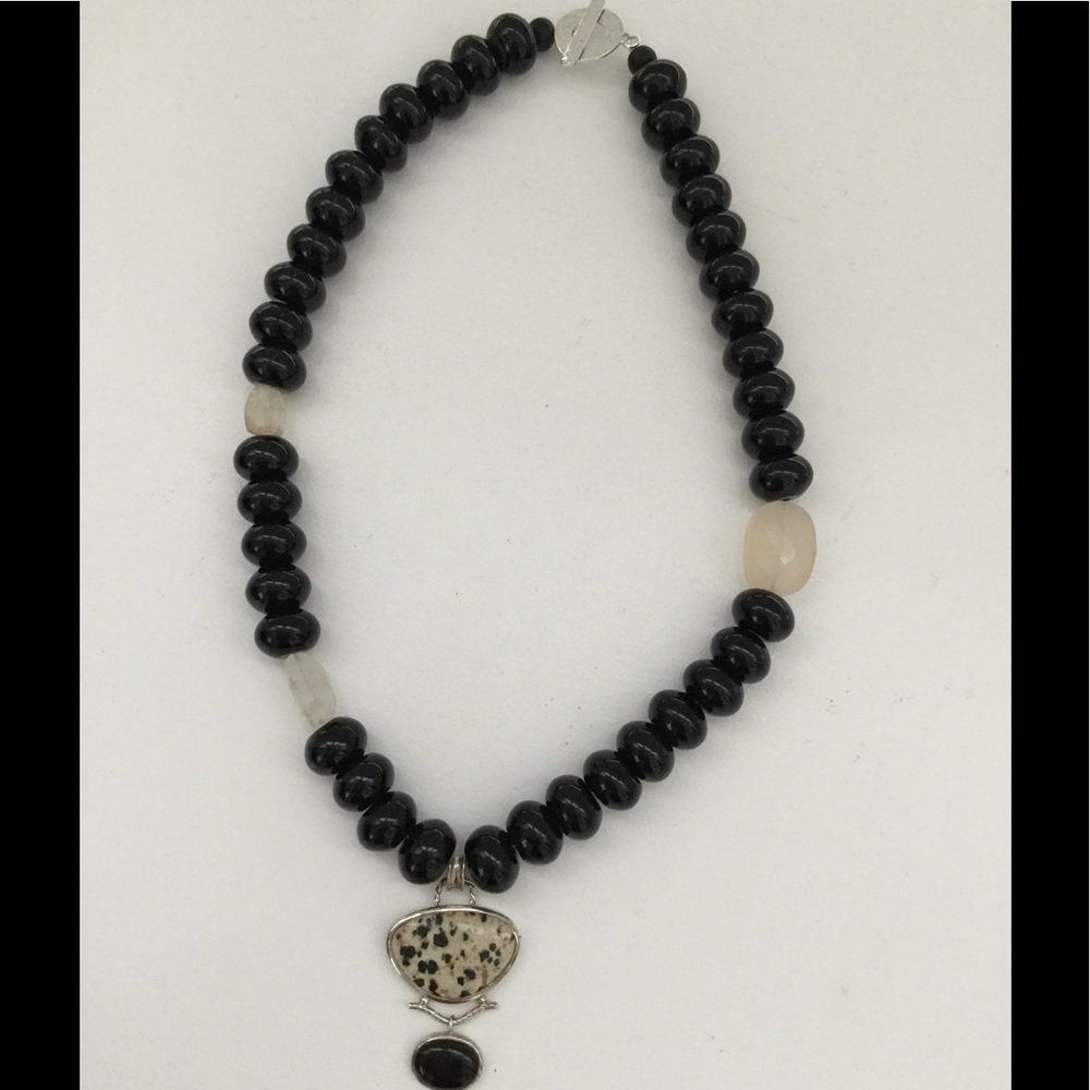 New large gemstone necklace with pendent