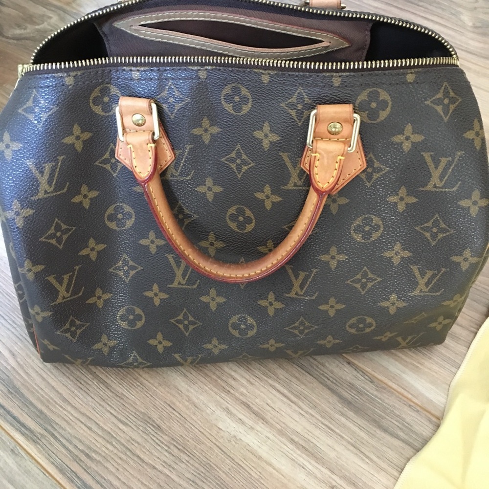 100% authentic Louis Vuitton speedy 30!