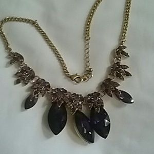 Necklace and earring set
