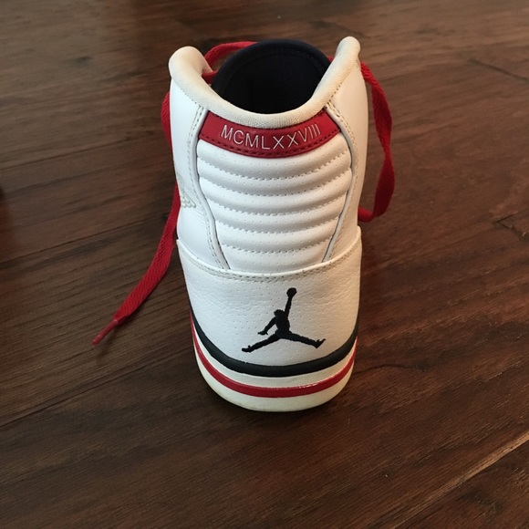 Air Jordan MCMLXXVIII high top basketball shoes - Picture 3 of 5