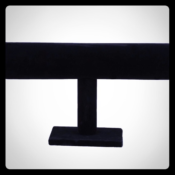 High Quality Brand New Bracelet holder 💕 - Picture 2 of 4