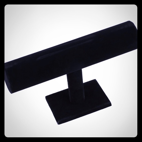 High Quality Brand New Bracelet holder 💕 - Picture 4 of 4