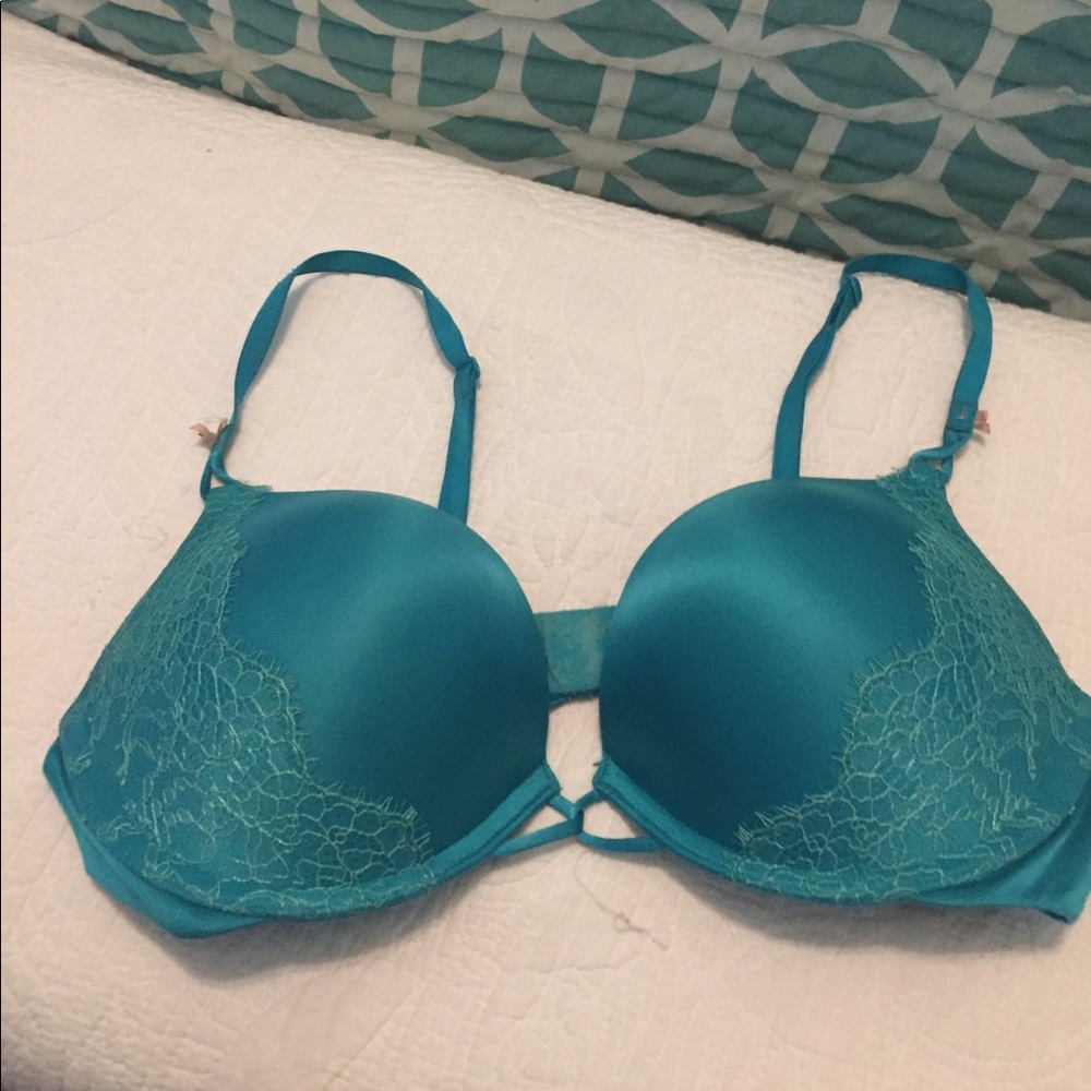Victoria Secret's Bombshell bra