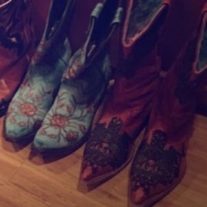 🆕 Amazingly gorgeous Corral Western Boots👢