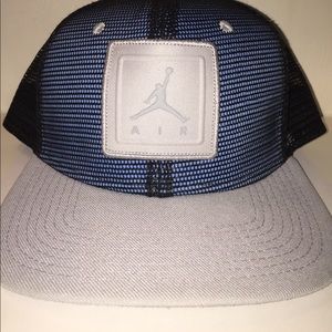 Air Jordan Mesh Snapback