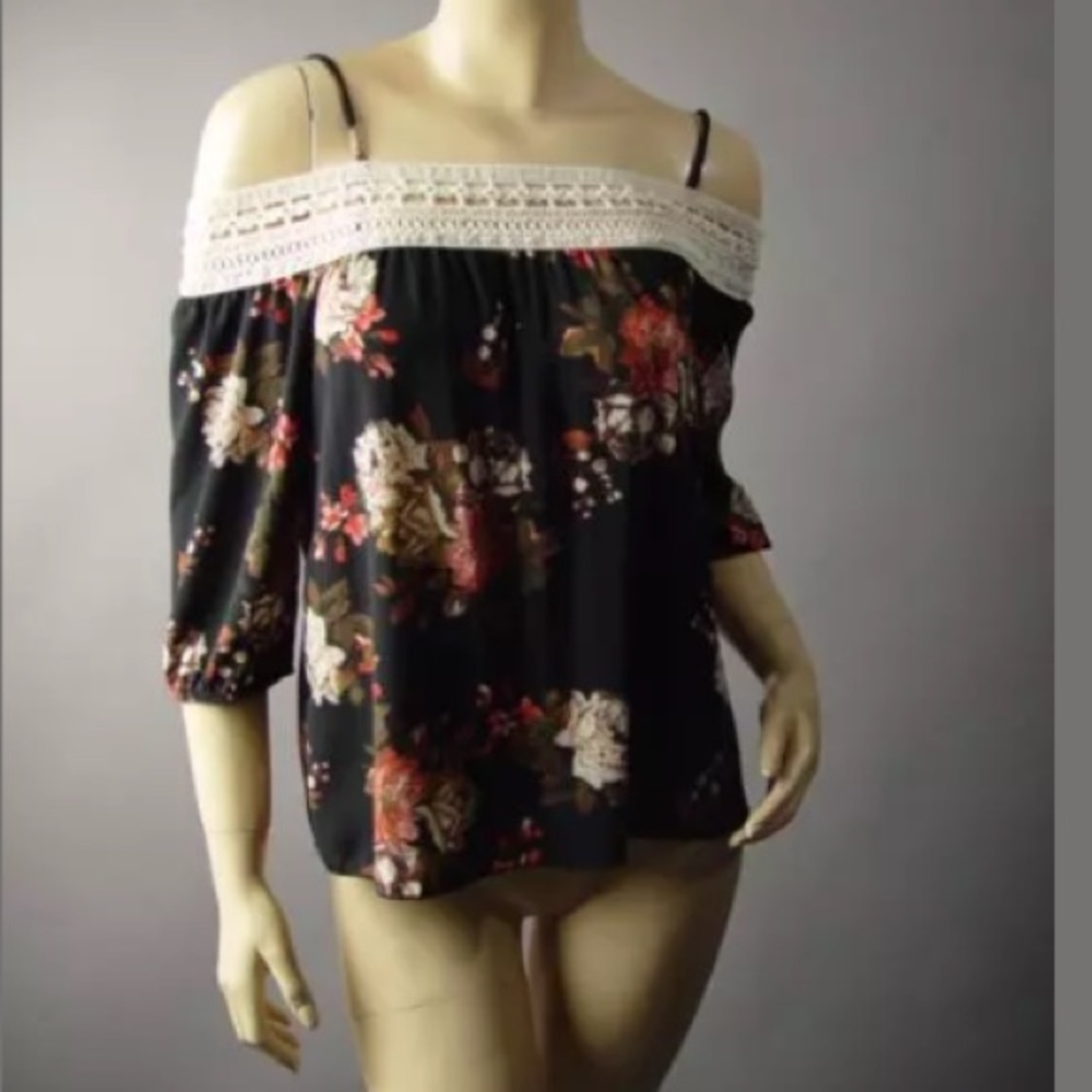 Rue 21 🌺Boho Floral Off the Shoulder Top