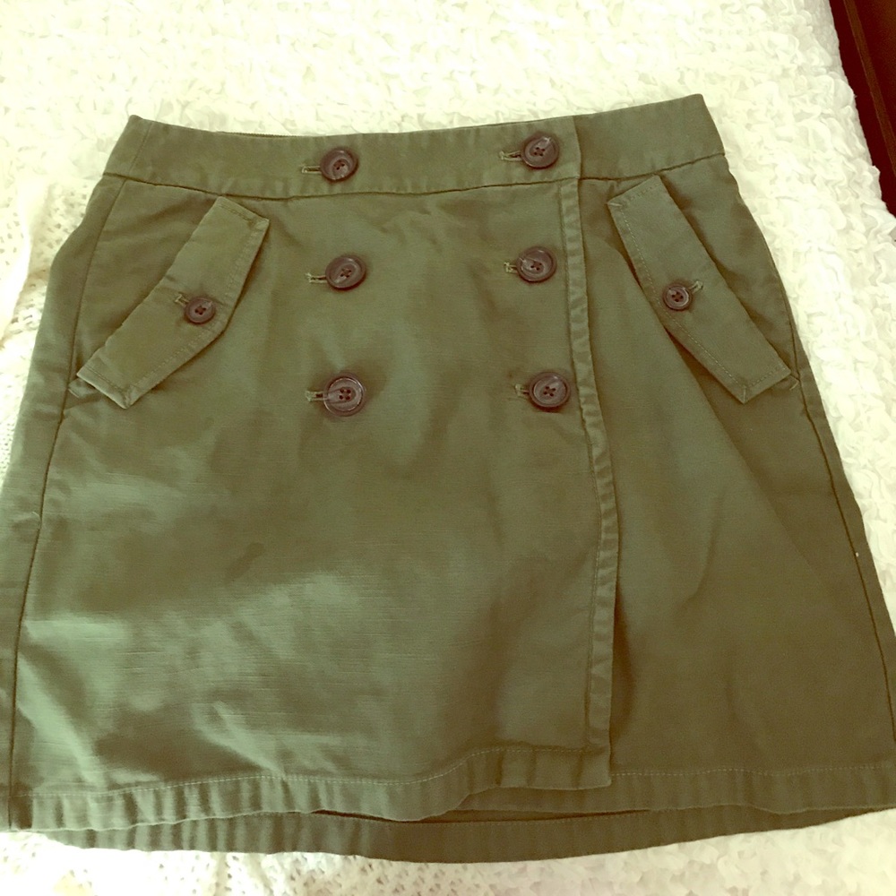 jcrew army green button skirt