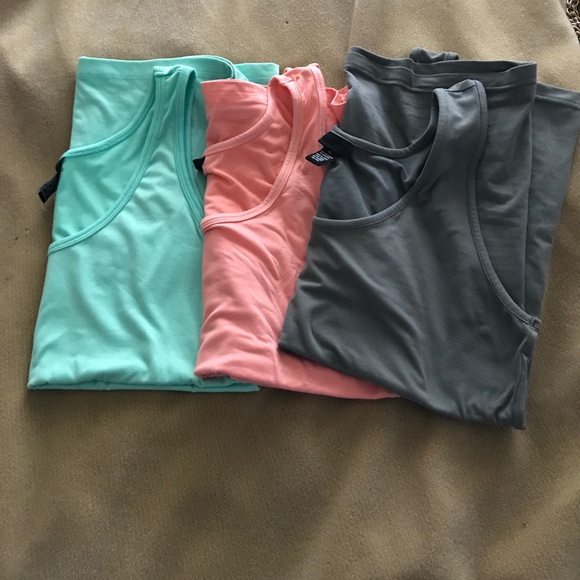 Rue21 Tops - NWOT Rue21 Tanks