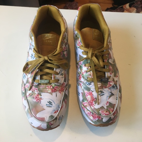 LIMITED EDITION RARE NIKE AIRMAX - Picture 3 of 8