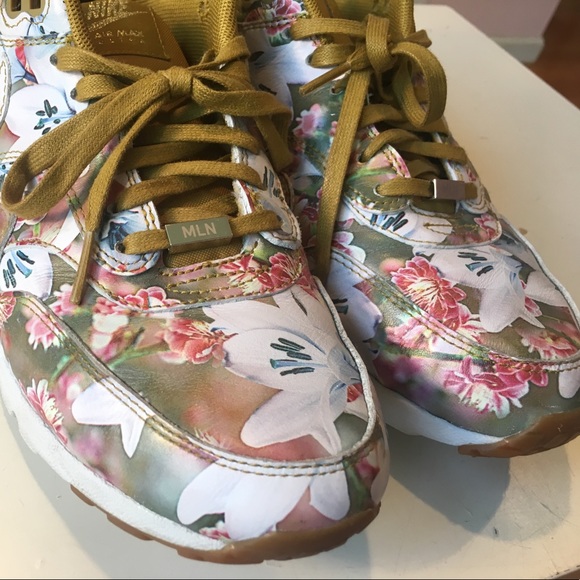 LIMITED EDITION RARE NIKE AIRMAX - Picture 8 of 8