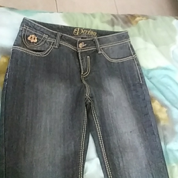 Jeans - Picture 2 of 4
