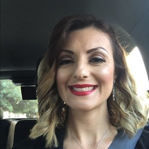 Meet your Posher, Solmaz