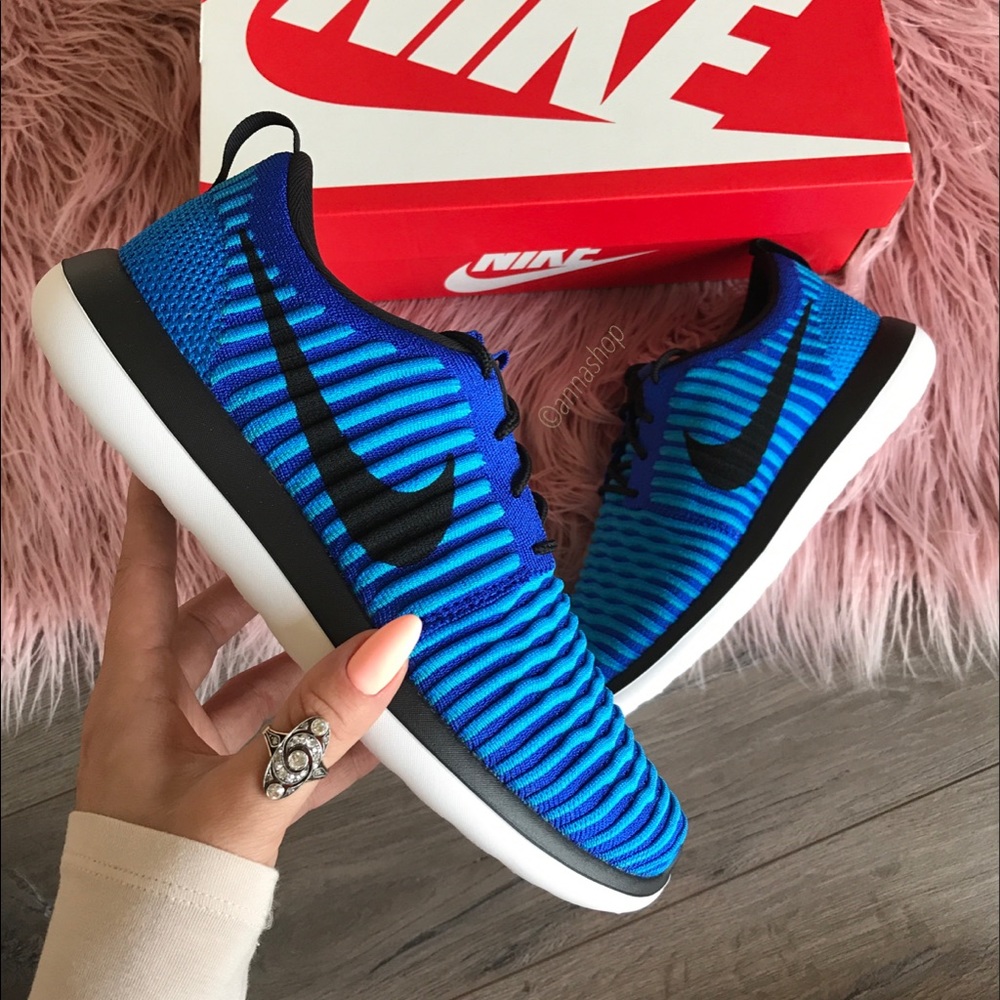 NWT Nike roshe two Flyknit 🦋 - Picture 4 of 8