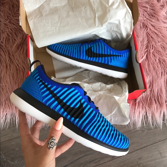 NWT Nike roshe two Flyknit 🦋 - Picture 5 of 8