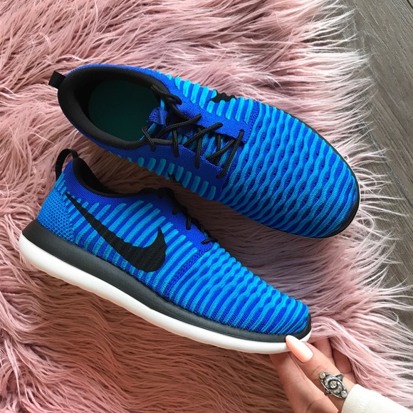 NWT Nike roshe two Flyknit 🦋 - Picture 3 of 8