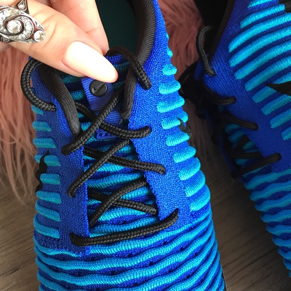 NWT Nike roshe two Flyknit 🦋 - Picture 7 of 8