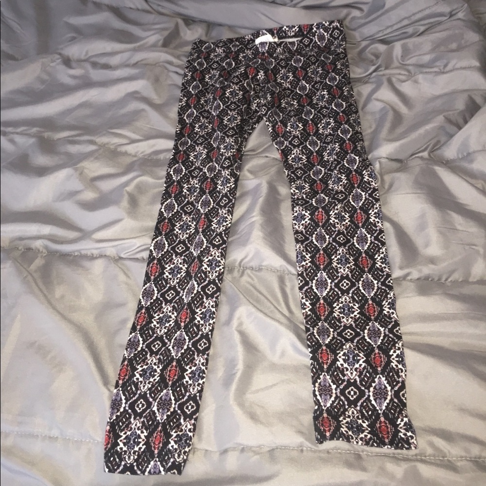 patterned leggings