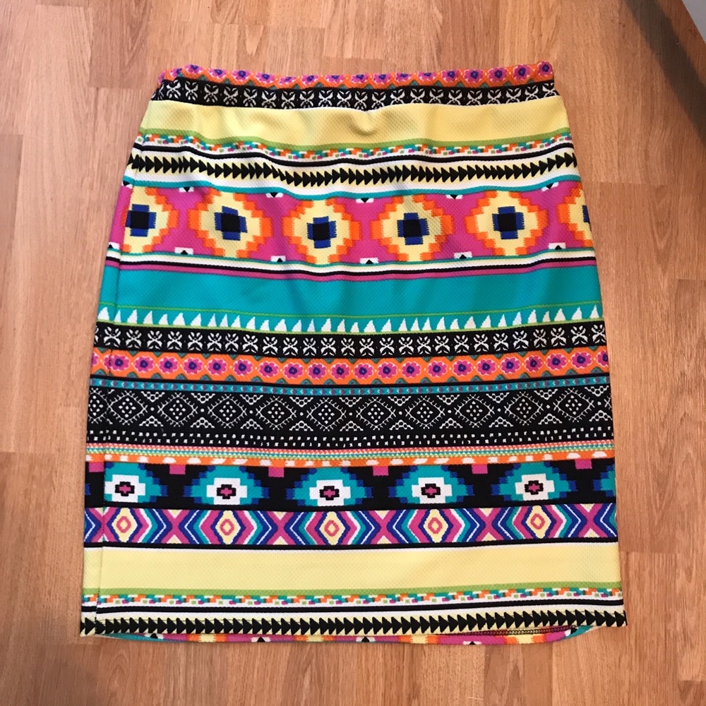 Multi color pencil skirt.