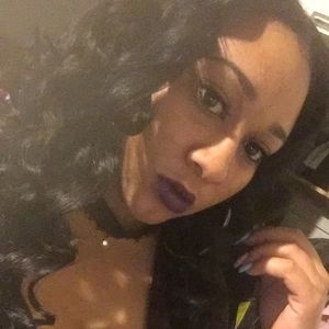 Meet your Posher, Ayesha