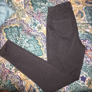 Grey jeggings