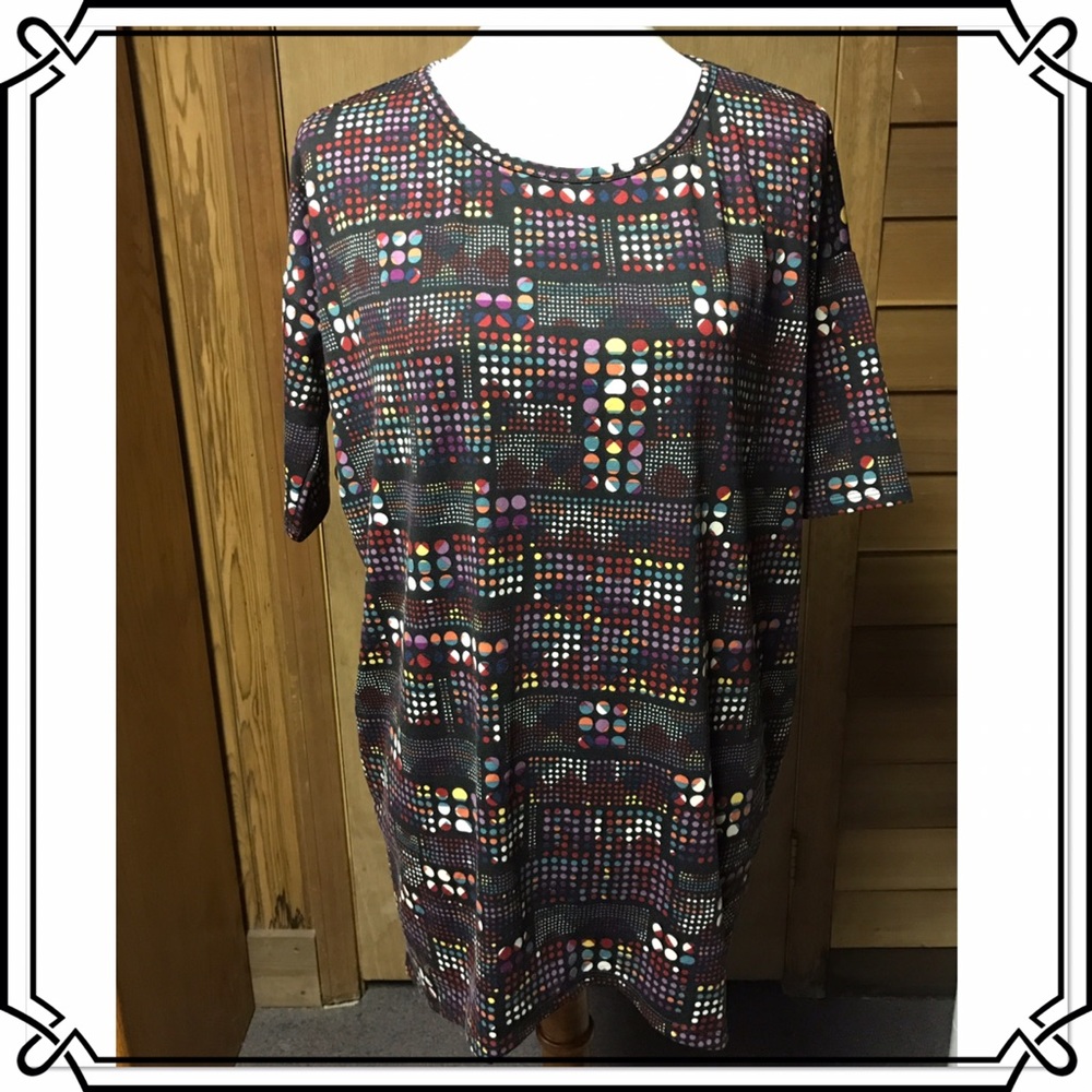 🚨 SALE! LuLaRoe Polka dot Irma XS