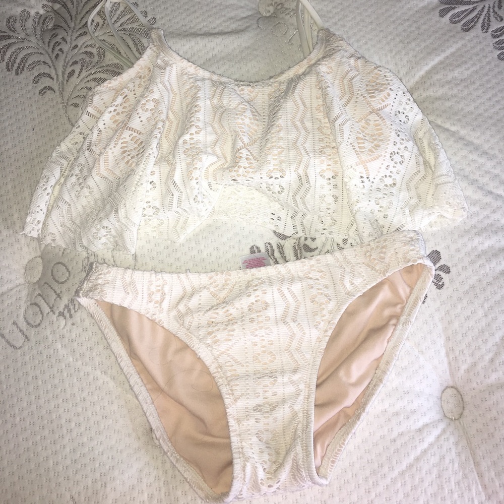 Nude bikini