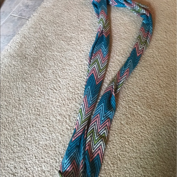 Colorful Scarf - Picture 2 of 3