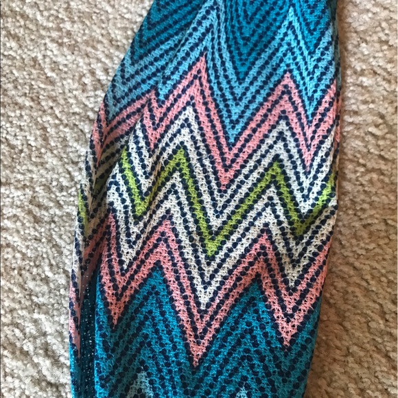 Colorful Scarf - Picture 3 of 3