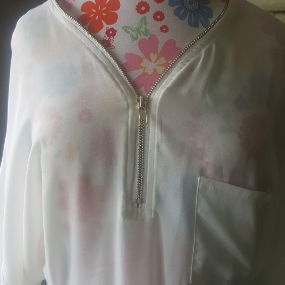 Ivory blouse - Picture 3 of 6