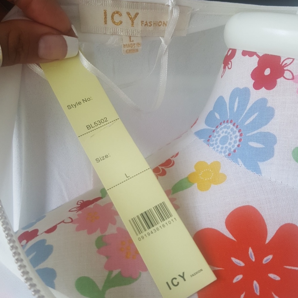Ivory blouse - Picture 6 of 6