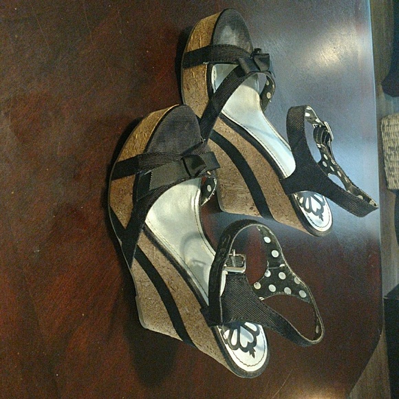 QUTE black with cork wrap around ribbon - Picture 2 of 2