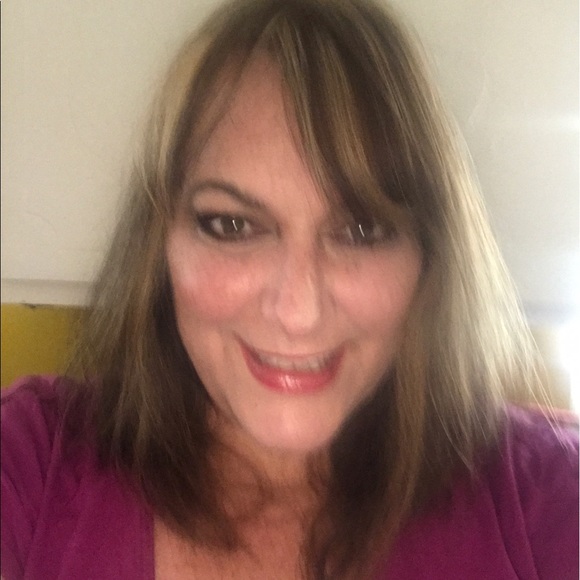 Meet your Posher, Kim - Picture 1 of 1