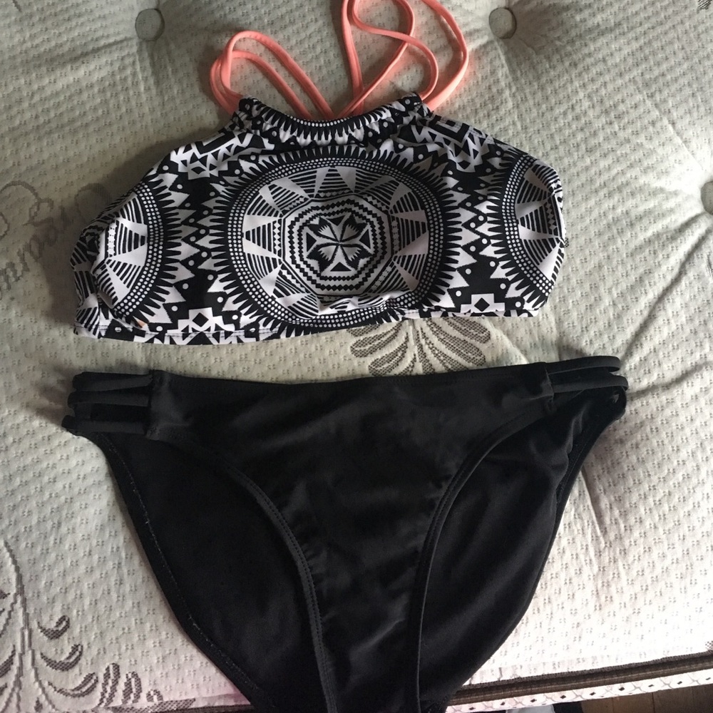 Halter top bikini