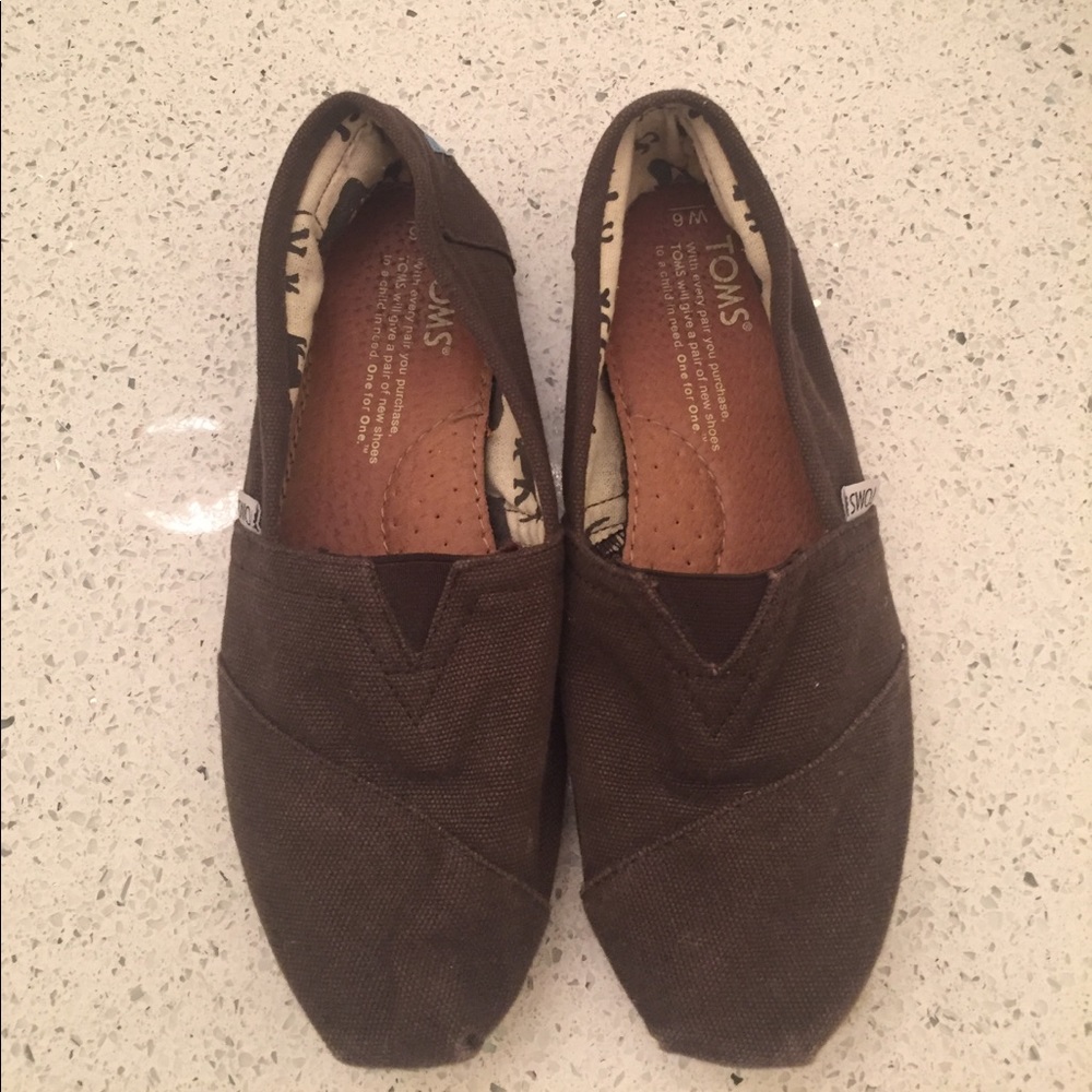 Toms classics canvas chocolate brown size 6 flats
