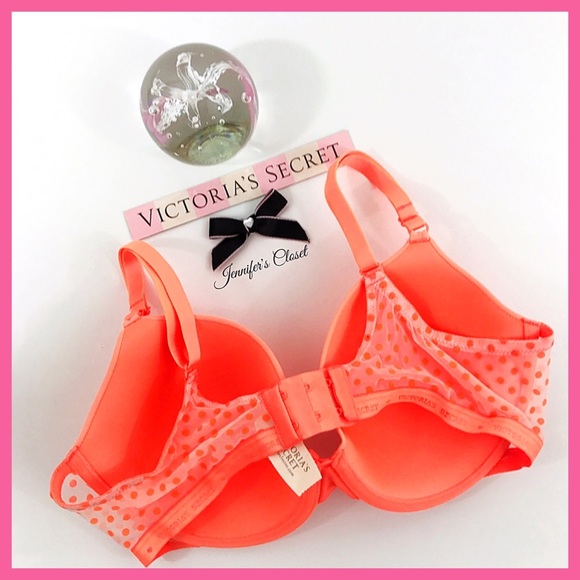 •Victoria's Secret• Perfect lined coverage bra - Picture 2 of 2