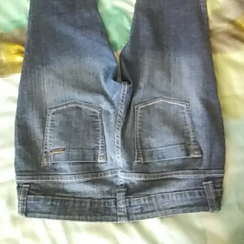 Jean - Picture 3 of 3