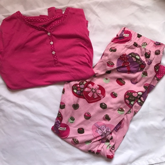 CLOSET CLOSING 3 Pairs of GIRLS Pajamas - Picture 1 of 8