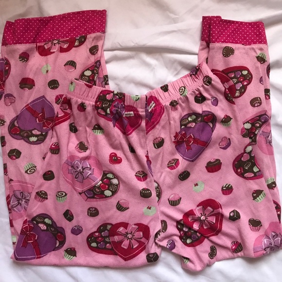 CLOSET CLOSING 3 Pairs of GIRLS Pajamas - Picture 2 of 8