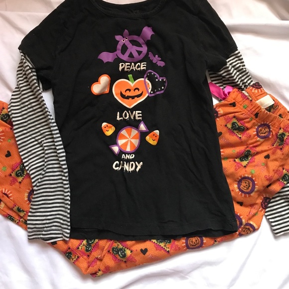 CLOSET CLOSING 3 Pairs of GIRLS Pajamas - Picture 7 of 8