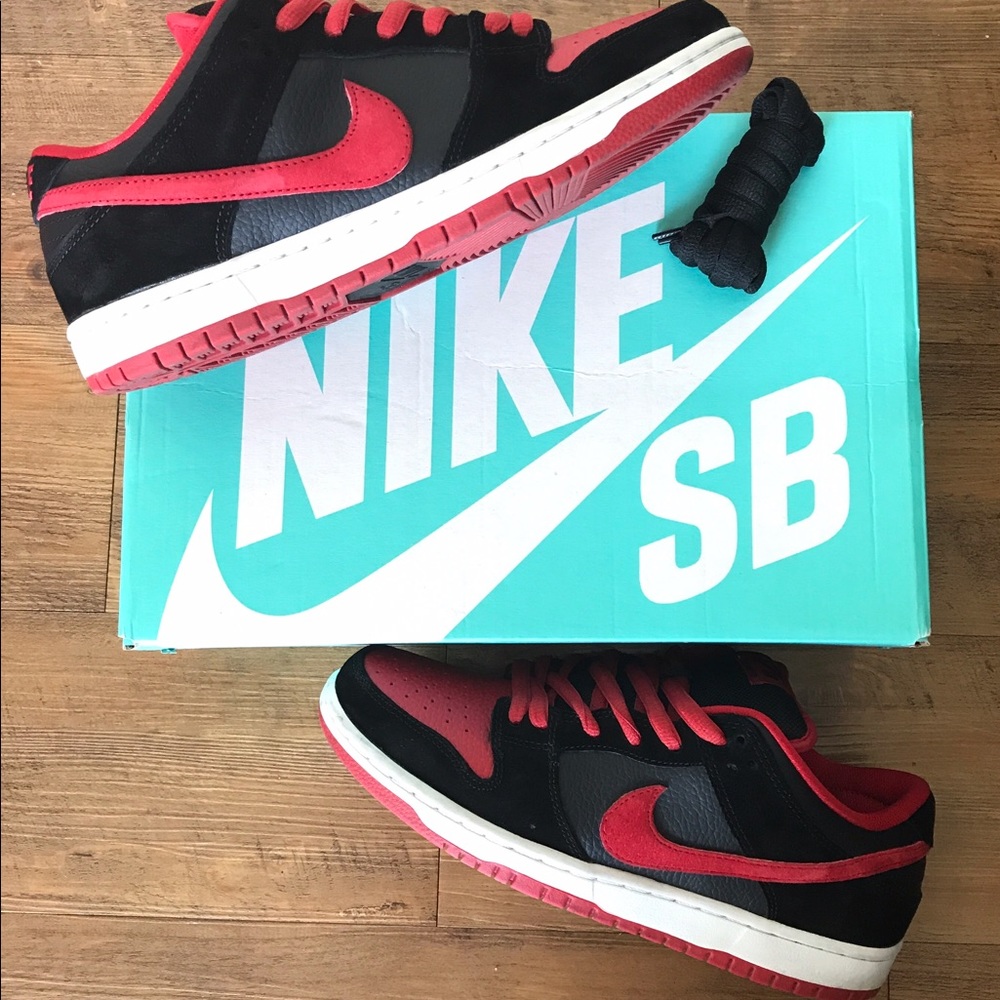 NIKE SB Dunk Low - "BRED" - FINAL PRICE!