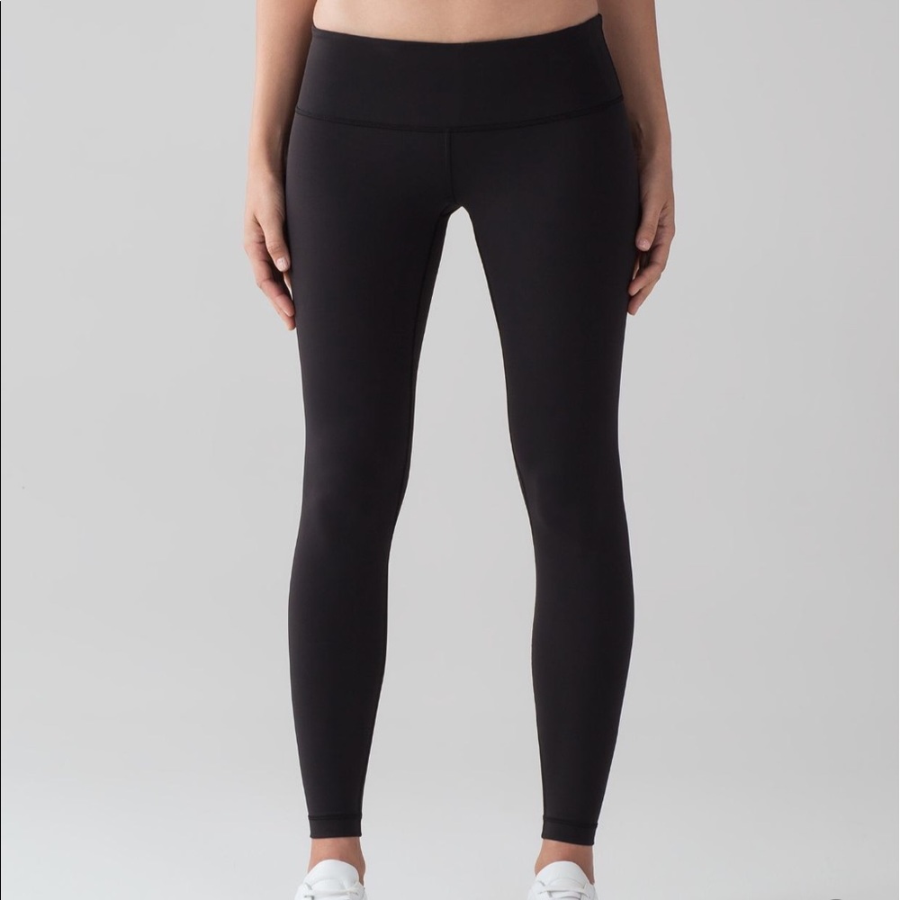 Lululemon Low Rise Wunder Under *Full on Luon
