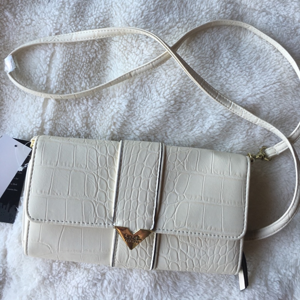 Nicole Miller NY crossbody purse/mini bag cream❤️