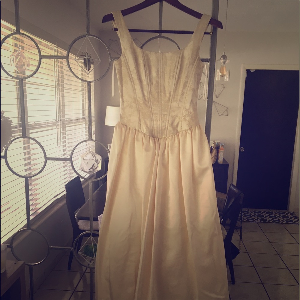 Jessica McClintock Ivory Gown Size 4