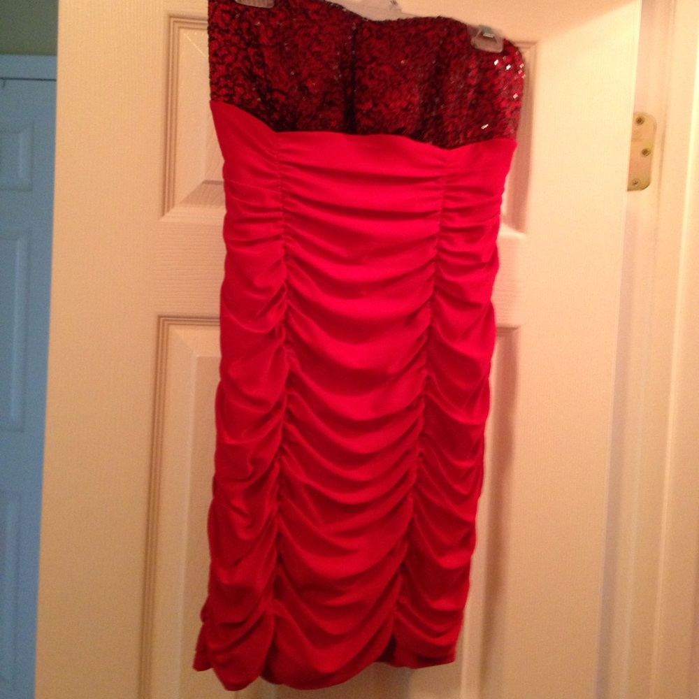 Sexy strapless dress