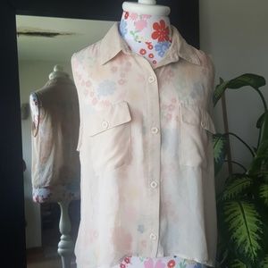 Sleeveless sheer blouse